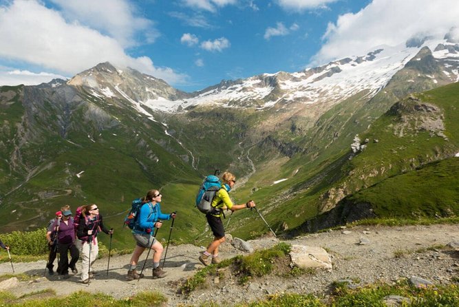 1 day CARPATHIAN PEAKS & CHALETS hike - Key points before you book