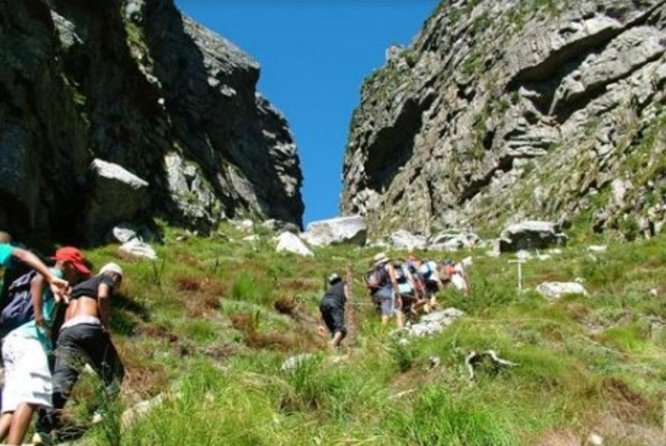 1 day CARPATHIAN PEAKS & CHALETS hike - Who should book this Carpathian hike