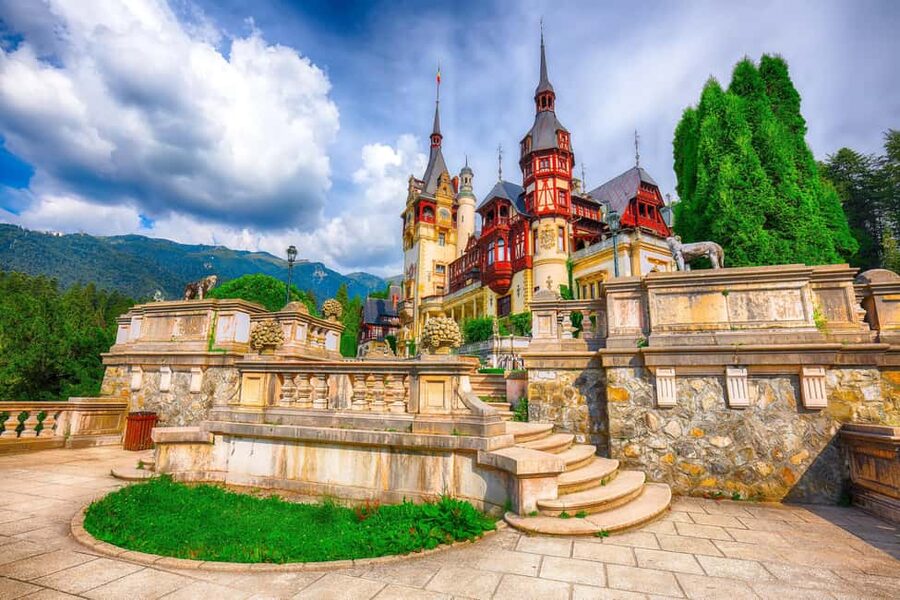 1-Day Minivan Tour 3 Castles: Peles, Wednesday & Dracula’s - Who will enjoy this day most