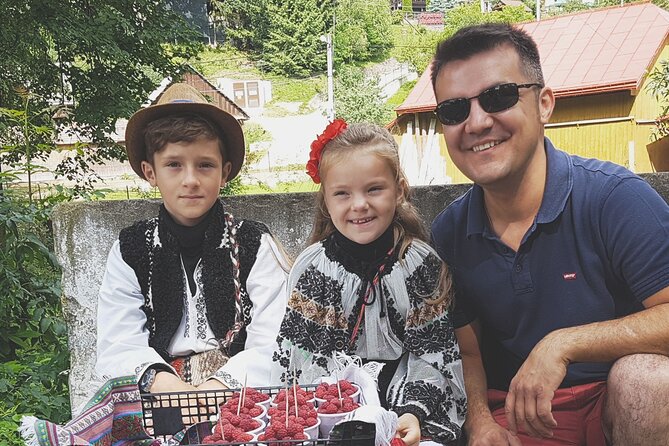 10-Day Private Tour of Romania with Pick Up - Barsana, Tihuta Pass, and painted houses