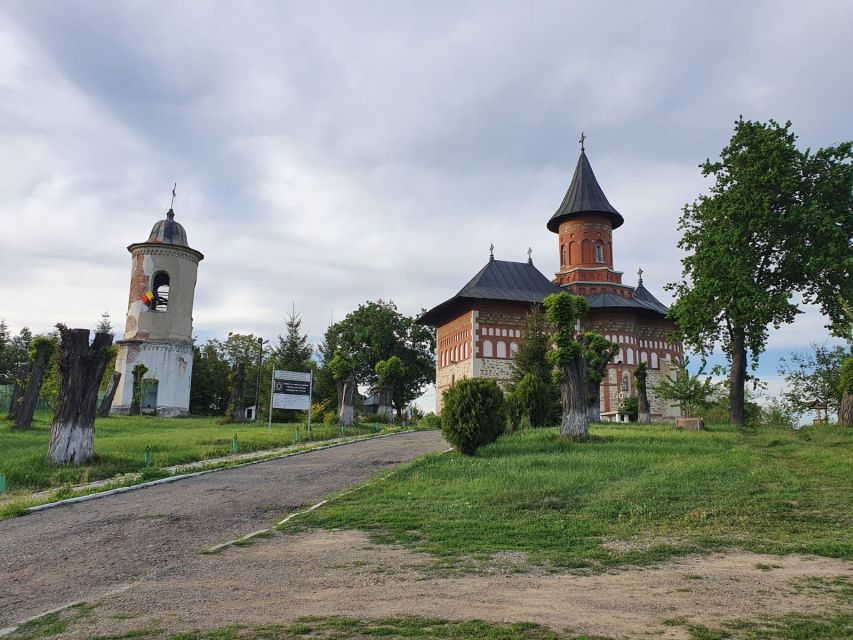 2 Day Private Tour from Bucharest in Transylvania - Cozia Monastery and the road back