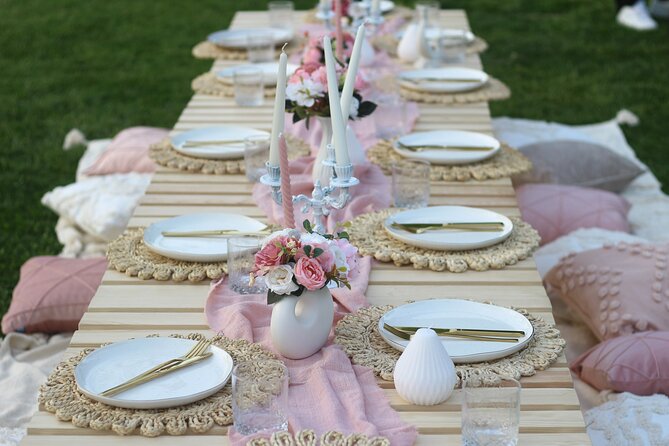 2-Hour Luxury Picnic in Cluj-Napoca Romania - Food and drinks require a separate decision