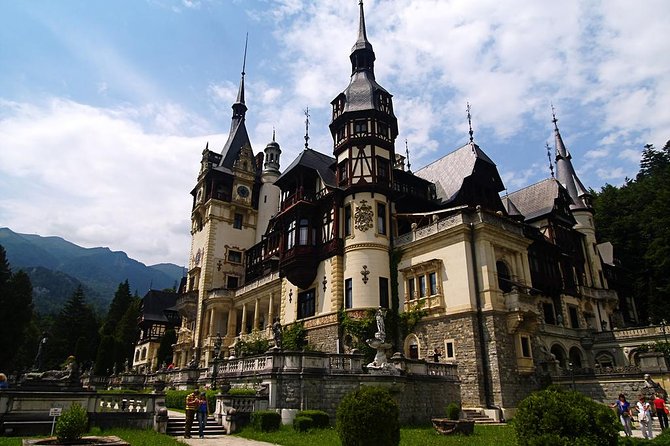 3-Castle: Peles,Bran,Rasnov,Sinaia Monastery from Brasov w pickup - Sinaia Monastery: a short but worthwhile pause