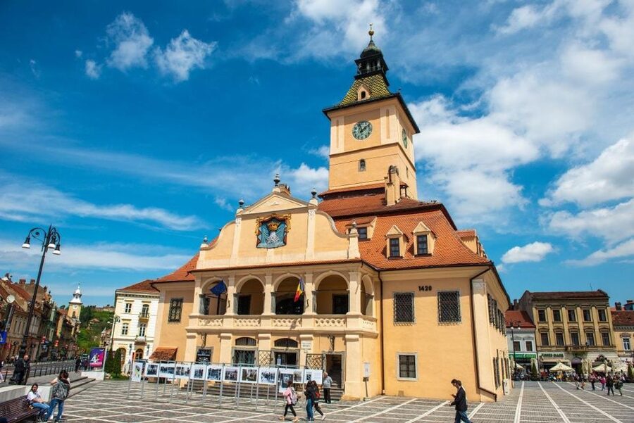 3-Day Medieval Transylvania Package Tour - Brașov after dark and on foot