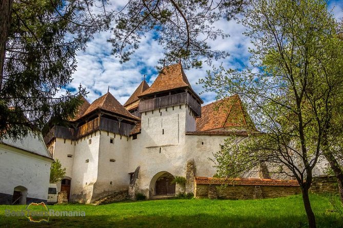3-Day Tour from Bucharest: Transylvania Villages and Medieval Towns - Day two: a mountain walk and a Saxon village