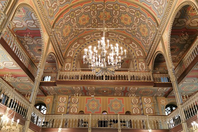 4h Jewish Legacy in Bucharest - Private Tour by Car and Walking - A direct encounter with Romania’s Holocaust past