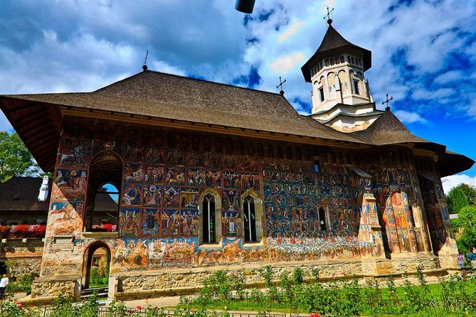 6 Days Transylvania and Bukovina Small Group Tour from Bucharest - Day 2: Sighisoara, Targu Mures, and Bistrita