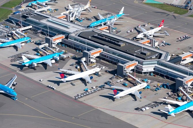 Airport Transfer -One way Bucharest Otopeni Henri Coandă Airport - Cars, luggage, and comfort