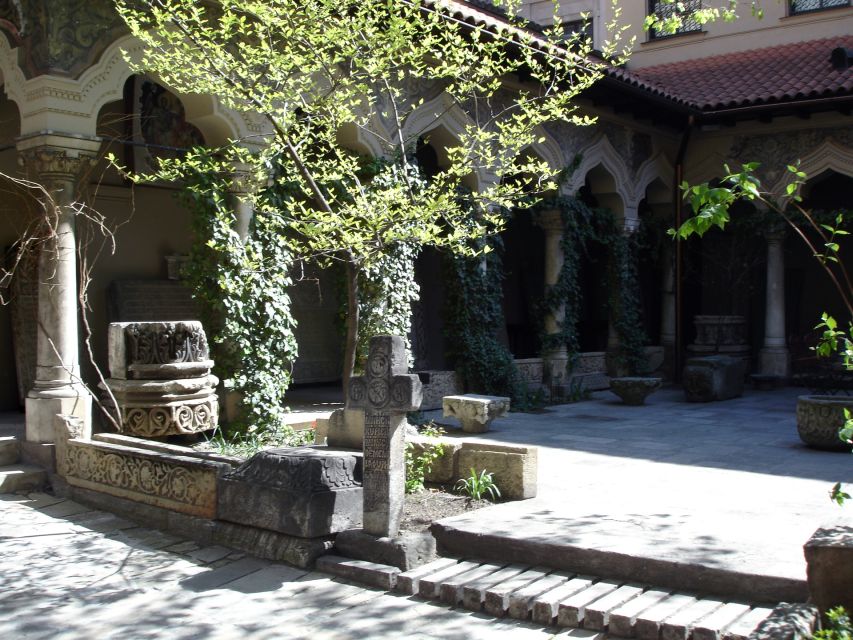 Best of Bucharest: Private Walking Tour - Who should book this Bucharest walk?