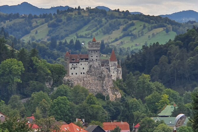 Bran Castle, Peles Castle and Brasov City - Private Tour from Bucharest - Two hours in Brasov’s historic center