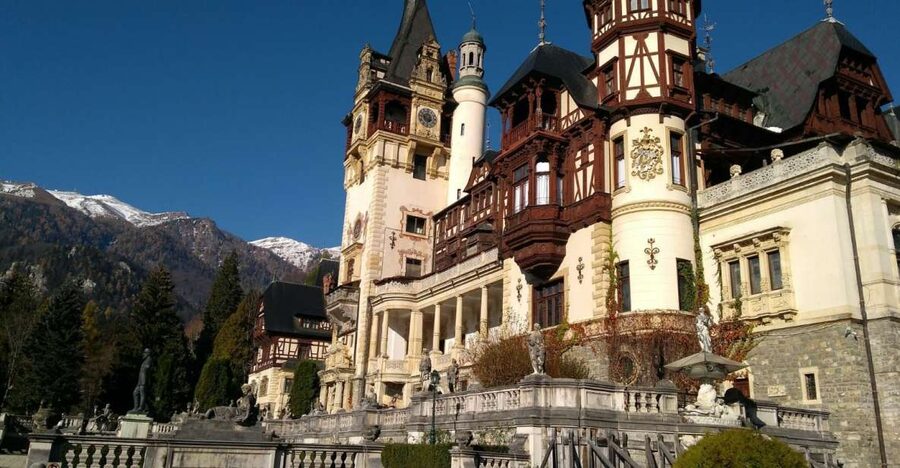 Brasov: Peles Castle, Bran Castle & Rasnov Fortress Day Tour - Râșnov Fortress: views and a shorter historic stop