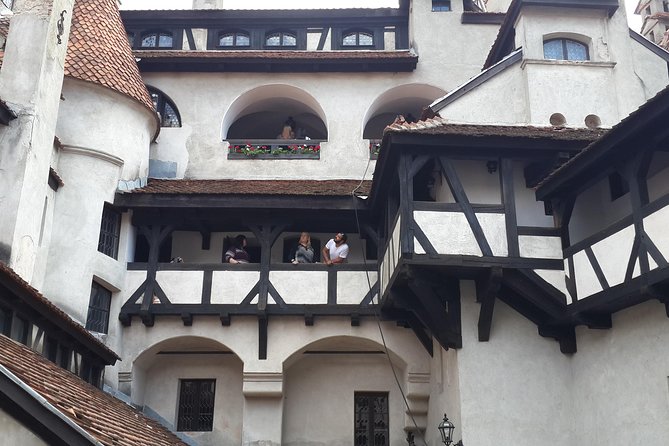 Brasov: Peles Castle, Bran Castles and Rasnov Fortress Day Tour - The price and what it really covers