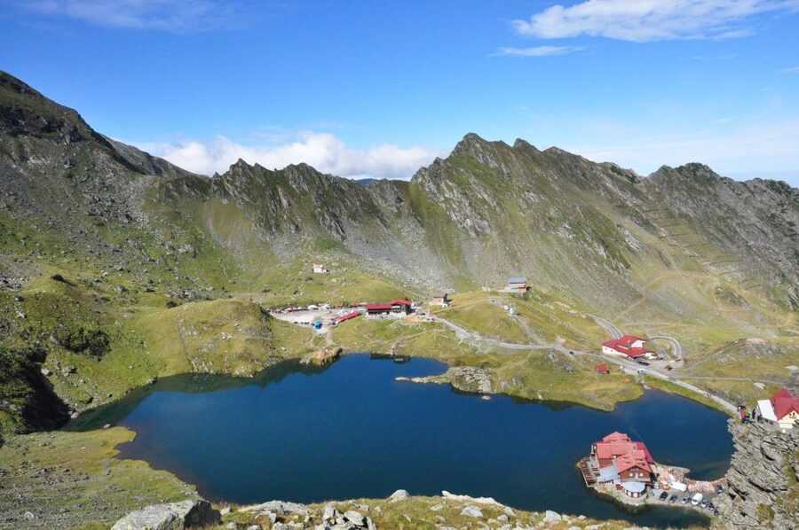 Brasov: Private Fagaras Mountains Trekking Tour - Riding the Transfagarasan from Brasov