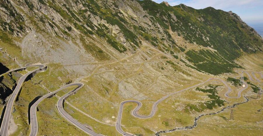 Brasov: Private Fagaras Mountains Trekking Tour - From Balea Lake to Capra Lake