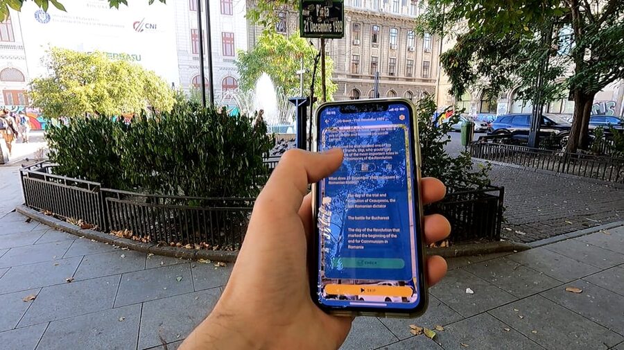 Bucharest 1989 Revolution Walking Tour with Smartphone App - How the Leplace World app changes the walk