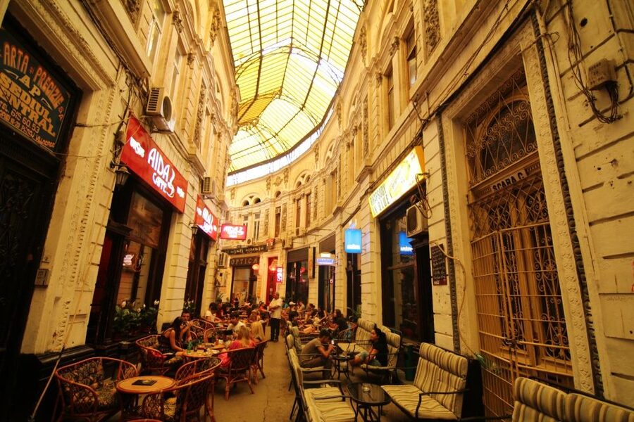 Bucharest: 2-Hour City Highlights Bike Tour - Who should book this Bucharest bike tour?