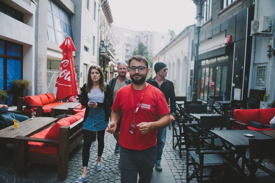 Bucharest: 3-Hour Walking Tour - Carturesti Carusel and the Romanian covrig
