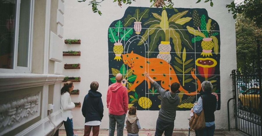 Bucharest Alternative Walking Tour - What the $50 price delivers