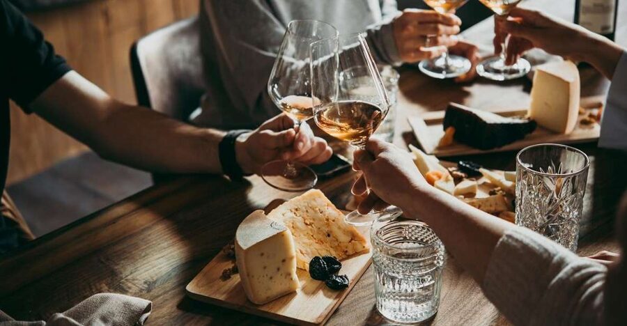 Bucharest City Tour and Wine Tasting - What the wine tasting can and cannot do