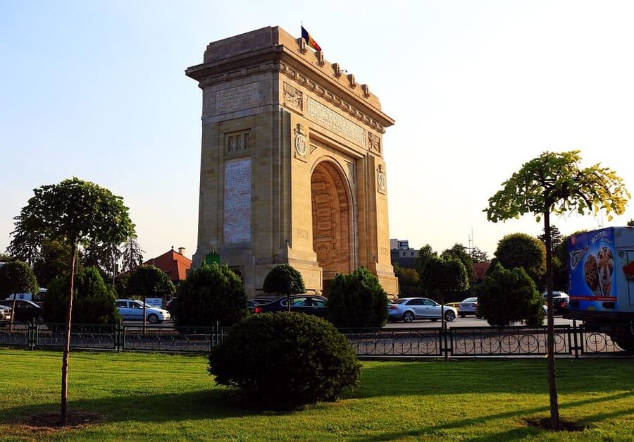 Bucharest city tour by car - Old Town, fountains, and the route beyond the center