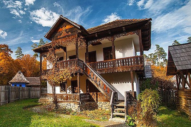 Bucharest City Tour: Private Guided Experience - Lipscani and the old center