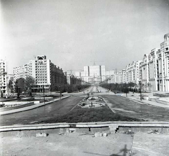 Bucharest Communism: From Lenin to Ceausescu - The human cost of rationing and surveillance