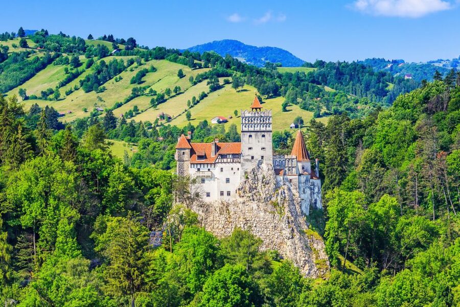 Bucharest: Day Trip to Dracula Castle, Peles Castle & Brașov - Bran Castle and the Dracula question