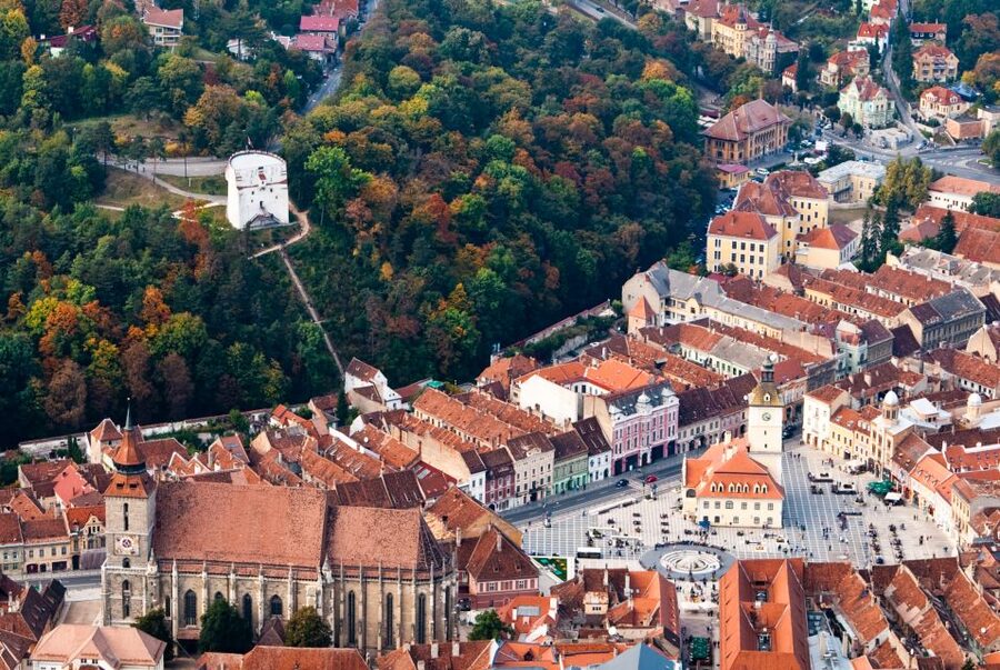 Bucharest: Dracula Castle, Peles Castle & Brasov Guided Tour - Three Transylvanian sights in one very long day