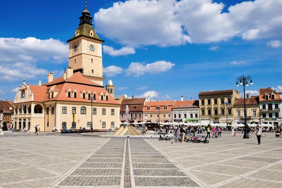 Bucharest: Dracula Castle, Peles Castle & Brasov Old Town - Practical advice before you leave Bucharest