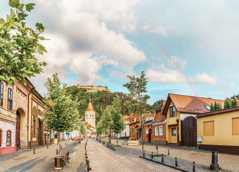 Bucharest: Dracula's Castle, Peleș Castle & Brașov Day Trip - Brașov’s medieval center and a little breathing room