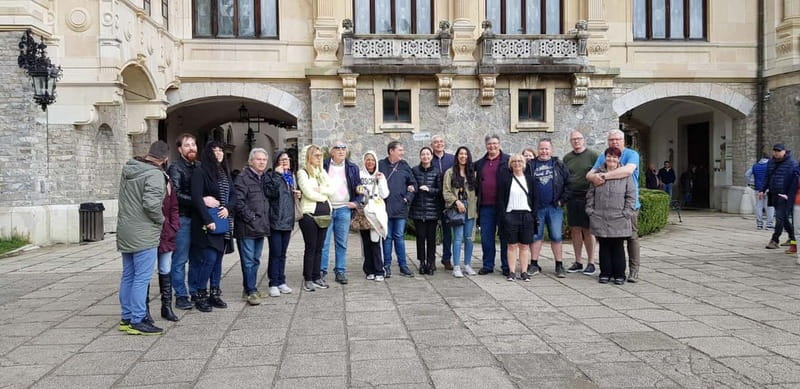 Bucharest: Dracula's Castle, Peleș Castle & Brașov Day Trip - The guides make a real difference