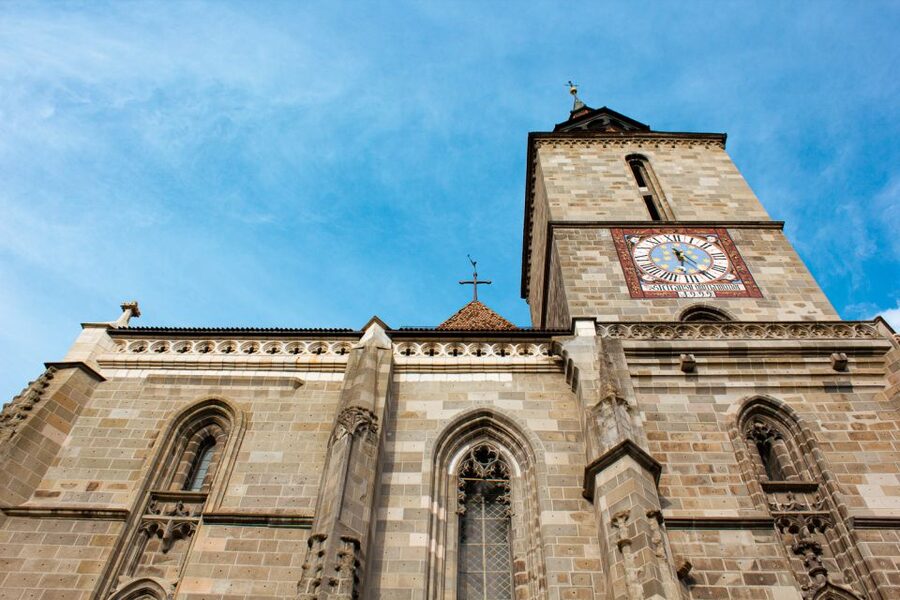 Bucharest: Dracula's Castle, Peles Castle, & Brasov Old Town - The guides make the road time count