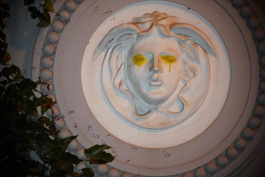 Bucharest: Ghost Stories & Romanian Mythology Walking Tour - Dracula, vampires, and the 1970s case