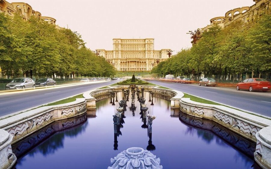Bucharest: Half Day Bike Tour - Parks, shade, and the mid-tour pause