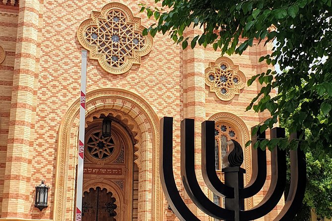 Bucharest Jewish Heritage | Holocaust Memorial | Private Car Tour - The Philanthropy Israelite Cemetery and the World War I memorial