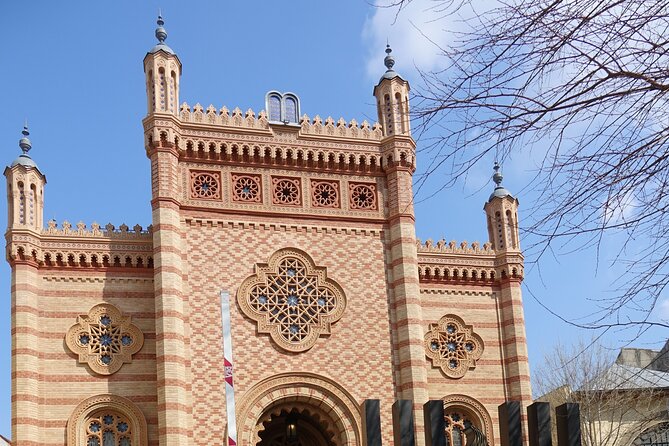 Bucharest Jewish Heritage Private Walking Tour - The Jewish Museum: a useful first chapter
