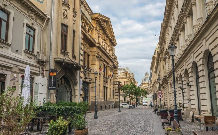 Bucharest Panoramic City Tour & Street Food - Obor Market, mici, and everyday Bucharest
