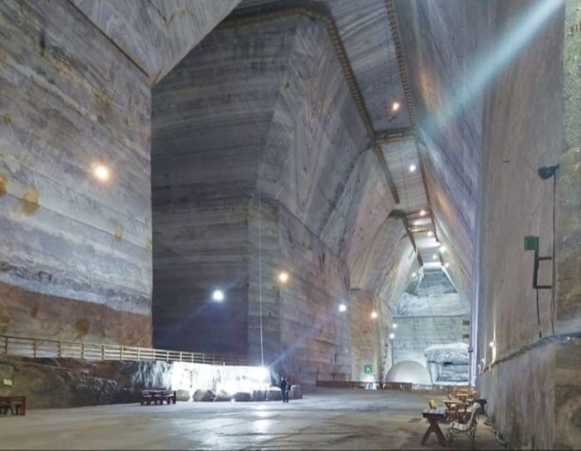 Bucharest: Slanic Salt Mine & Carpathian Mountains Day Tour - A traditional Romanian lunch, with one important catch