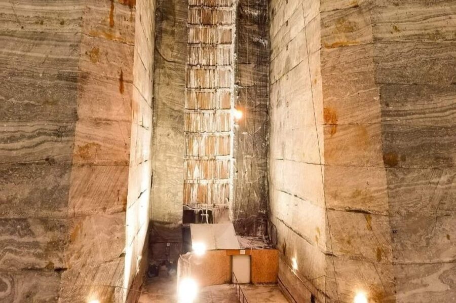 Bucharest: Slanic Salt Mine & Carpathian Mountains Day Tour - The guide can make or break the day