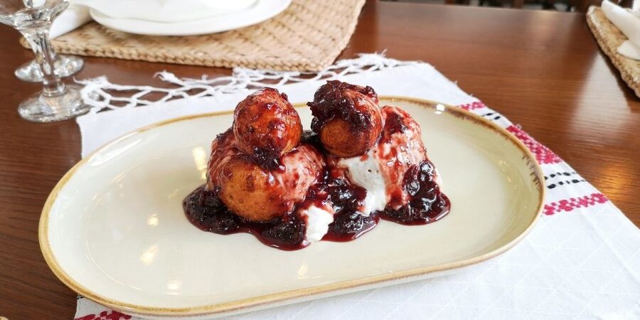 Bucharest: Street Food Tour with a Local Guide - Group size, timing, and the practical details