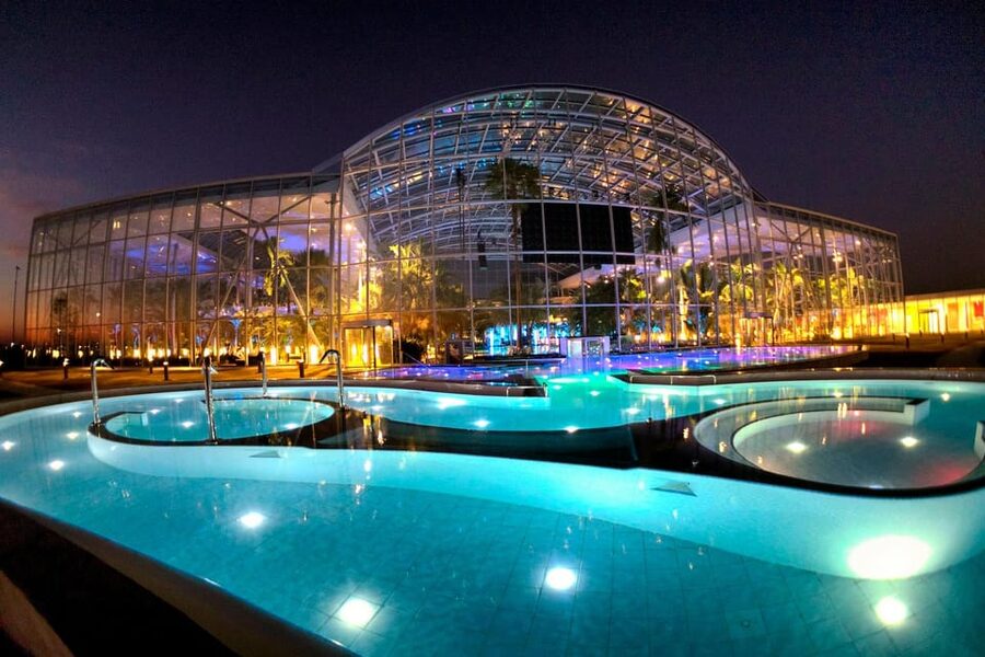 Bucharest: Therme Bucharest Spa Day with Luxury Transfer - A polished escape from Bucharest