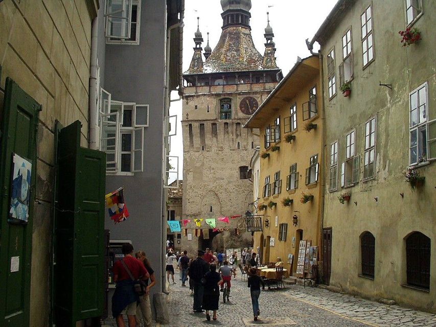 Bucharest: Transylvania and Dracula's Castle 2-Day Tour - What the schedule feels like in real life