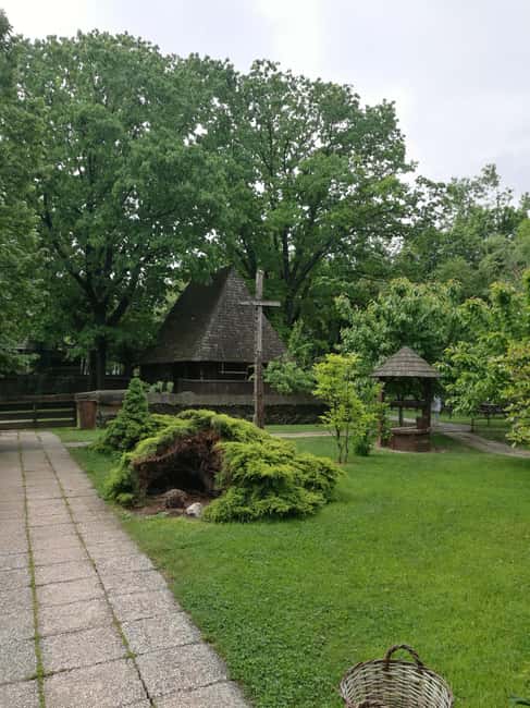 Bucharest: Village Museum Guided Tour - The one-hour itinerary
