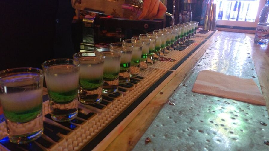 Bucharest: Weekend Pub Crawl - What this Bucharest pub crawl is really like