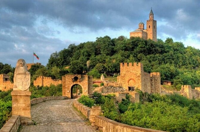 Bulgaria -Private Tour- Basarbovo, Arbanasi, Veliko Tarnovo - Konstantsalieva House, a merchant home built for safety