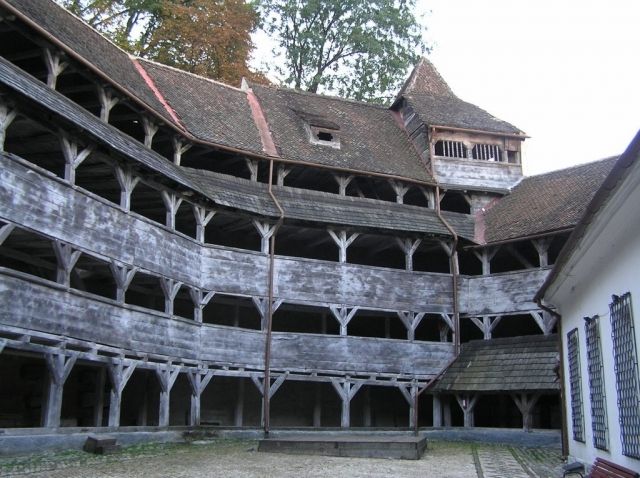 BV01 - City Tour Brasov in English: Secrets of Kronstadt - St. Nicholas Church and the Schei Quarter