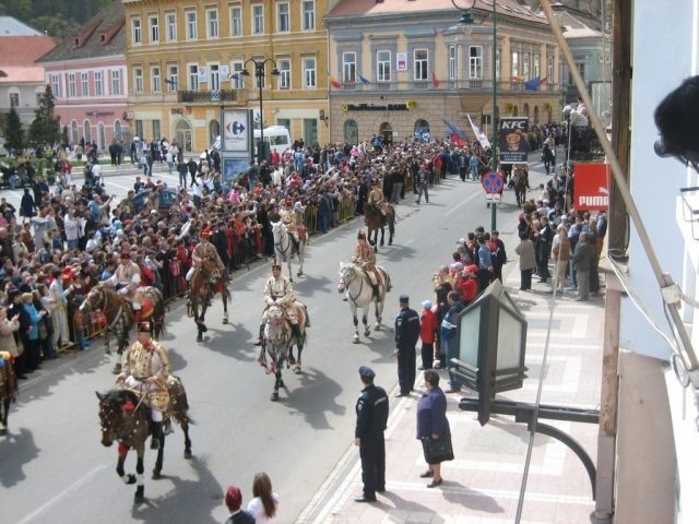 BV01 - City Tour Brasov in English: Secrets of Kronstadt - What the guides add to the walk