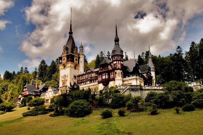 Castles of Transylvania: Private Day Trip from Bucharest - The guides can make or break the day