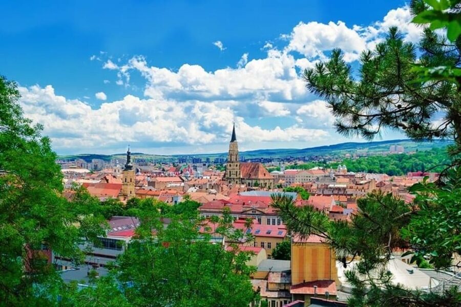 Cluj : Must-See Attractions Walking Tour - What the two-hour format really gives you