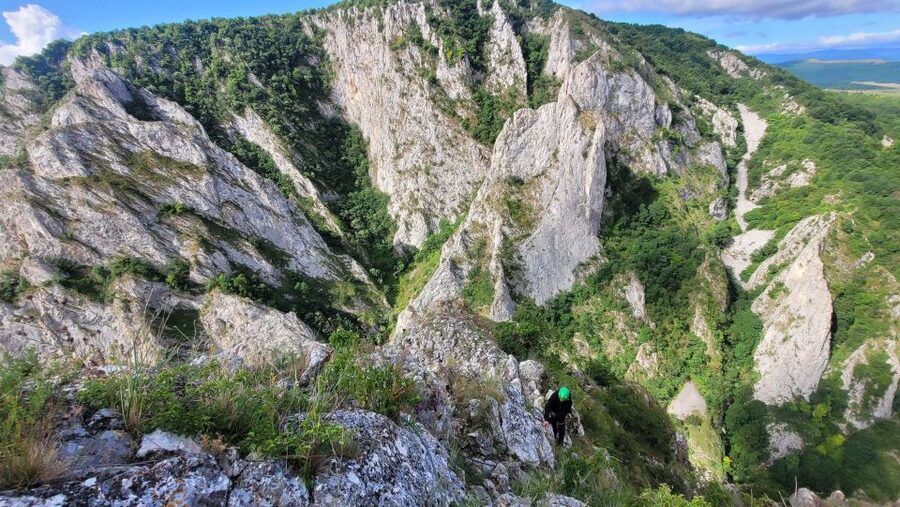 Cluj Napoca: Climbing or Hiking Experience in Turda Canion - The first 20 minutes: gear, briefing, and a realistic check